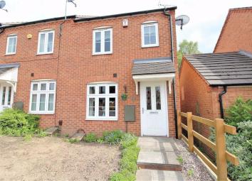 End terrace house For Sale in Dudley