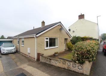 Detached bungalow To Rent in Sheffield