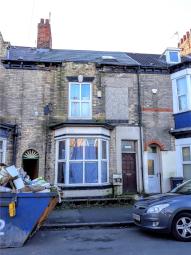 Terraced house For Sale in Hull