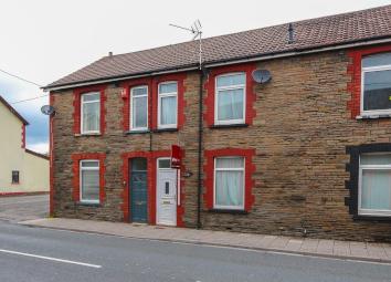 Terraced house For Sale in Caerphilly
