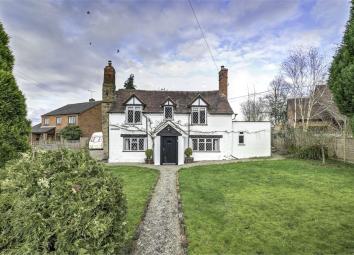 Detached house For Sale in Tenbury Wells
