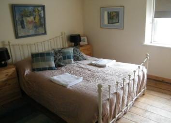 Cottage To Rent in Cheltenham