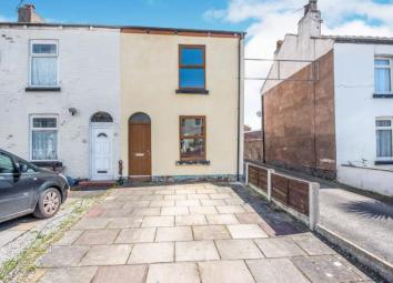 Semi-detached house For Sale in Southport