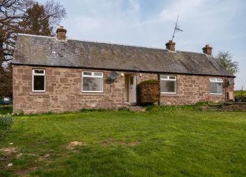Cottage For Sale in Crieff