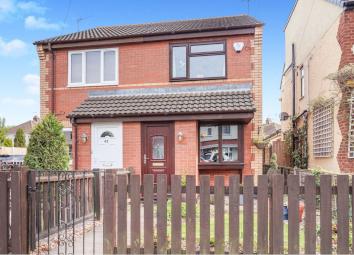 Semi-detached house For Sale in Nuneaton