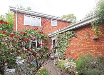 Detached house For Sale in Reading