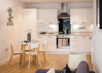 Flat To Rent in Romford