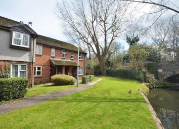 Flat To Rent in West Drayton