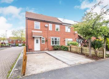End terrace house For Sale in Leicester