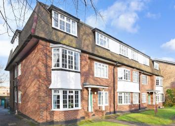 Flat To Rent in Sutton