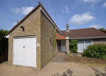 Detached bungalow For Sale in Farnham