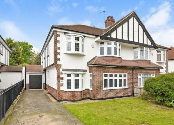 5 Bedroom Semi-detached house for sale