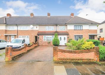Terraced house For Sale in Romford