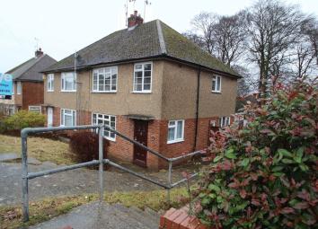 Semi-detached house To Rent in High Wycombe