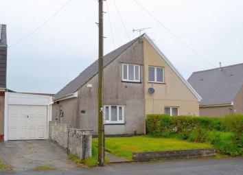 Semi-detached house For Sale in Swansea