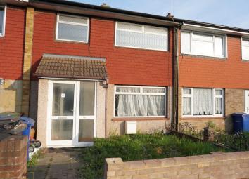 Terraced house To Rent in Tilbury