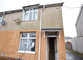 End terrace house For Sale in Hengoed