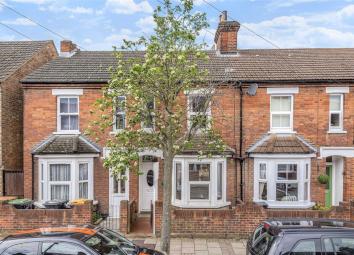 Terraced house For Sale in Bedford