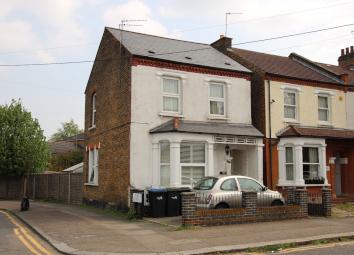 Flat For Sale in Enfield