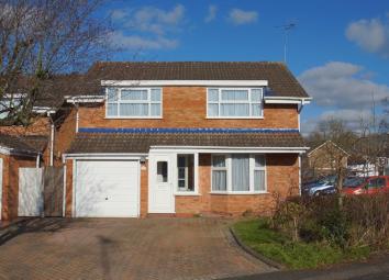 Detached house For Sale in Redditch