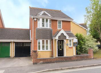 Semi-detached house To Rent in Oxford