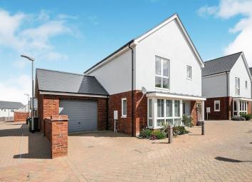 Detached house For Sale in Tunbridge Wells