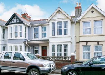 Terraced house For Sale in Porthcawl