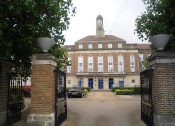 Flat For Sale in Dagenham