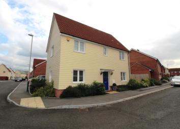 Detached house For Sale in Romford