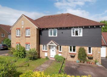 Terraced house For Sale in Snodland