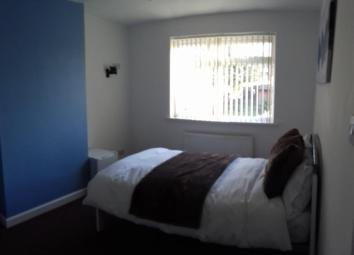 Semi-detached house To Rent in Wolverhampton