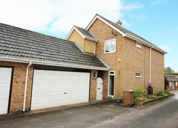 Detached house For Sale in North Ferriby
