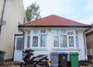 Bungalow To Rent in Wembley