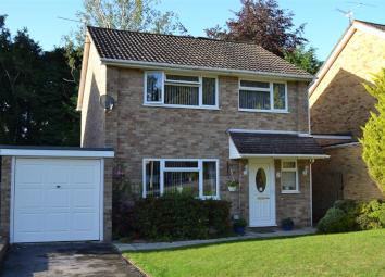 Detached house For Sale in Tadley