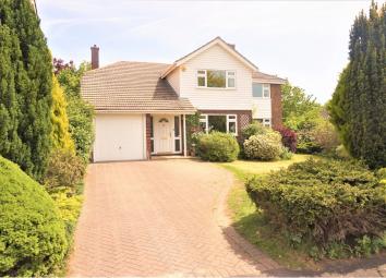 Detached house To Rent in Guildford
