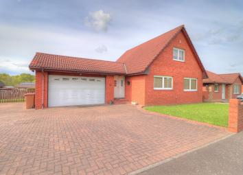 Detached house For Sale in Bathgate