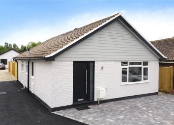 Bungalow For Sale in Littlehampton