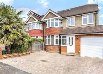 5 Bedroom Semi-detached house for sale