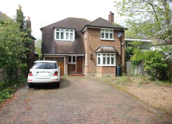 Detached house To Rent in Worcester Park