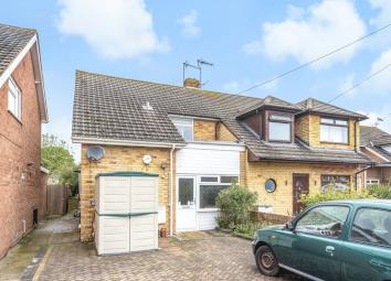Semi-detached house For Sale in Didcot
