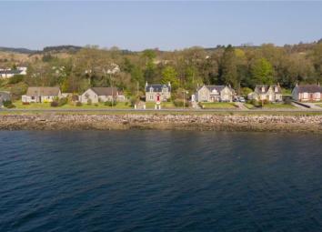 Detached house For Sale in Inveraray