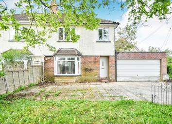 Semi-detached house For Sale in Calne