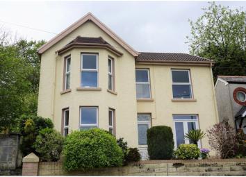 Detached house For Sale in Bargoed