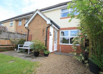 End terrace house For Sale in Aylesbury