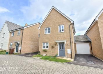 Detached house For Sale in Colchester