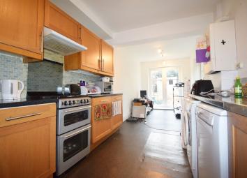 Terraced house To Rent in Thornton Heath