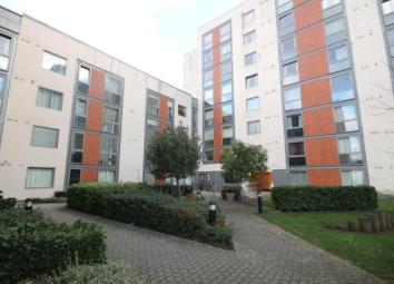 Flat To Rent in Brentford