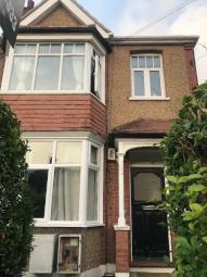 Flat To Rent in Harrow