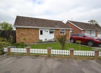 Detached bungalow For Sale in Clacton-on-Sea