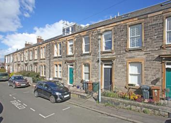 Maisonette For Sale in Edinburgh